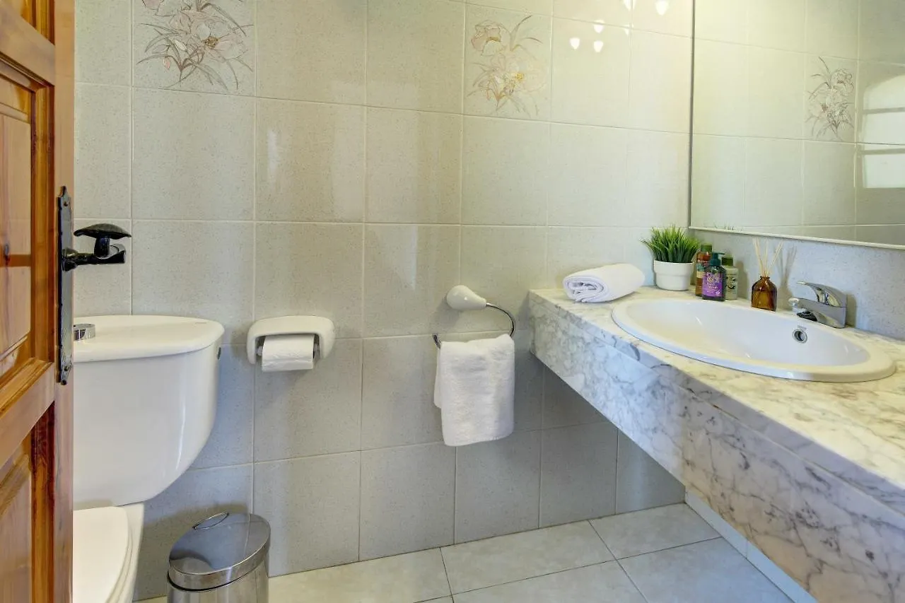 Villa Maria With Swimming Pool & Sea View Calonge